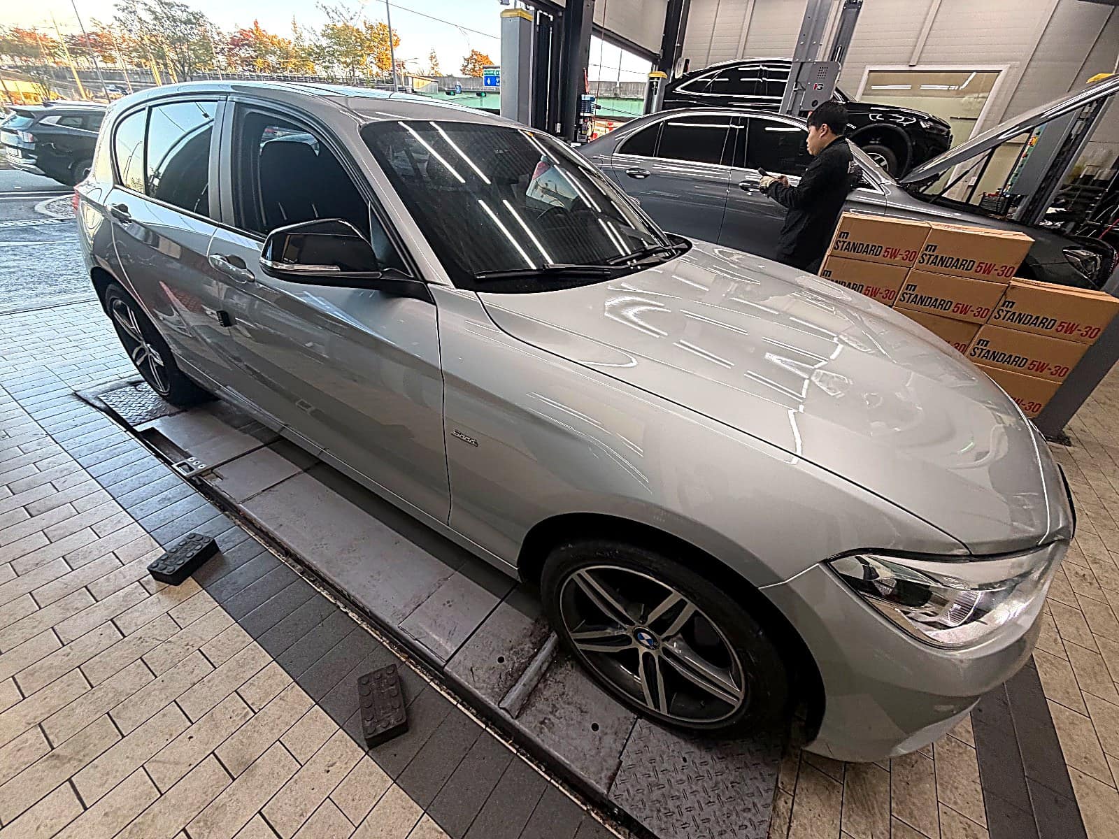 수완광산점에 입고된 BMW 1시리즈