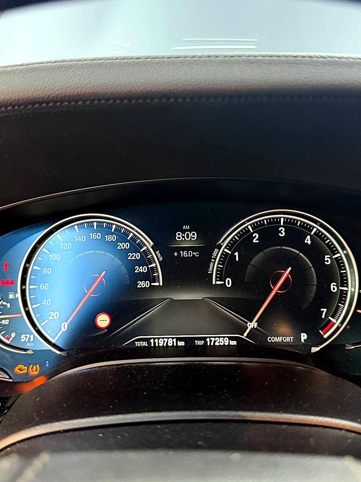 BMW 5시리즈 계기판 누적 119,781km