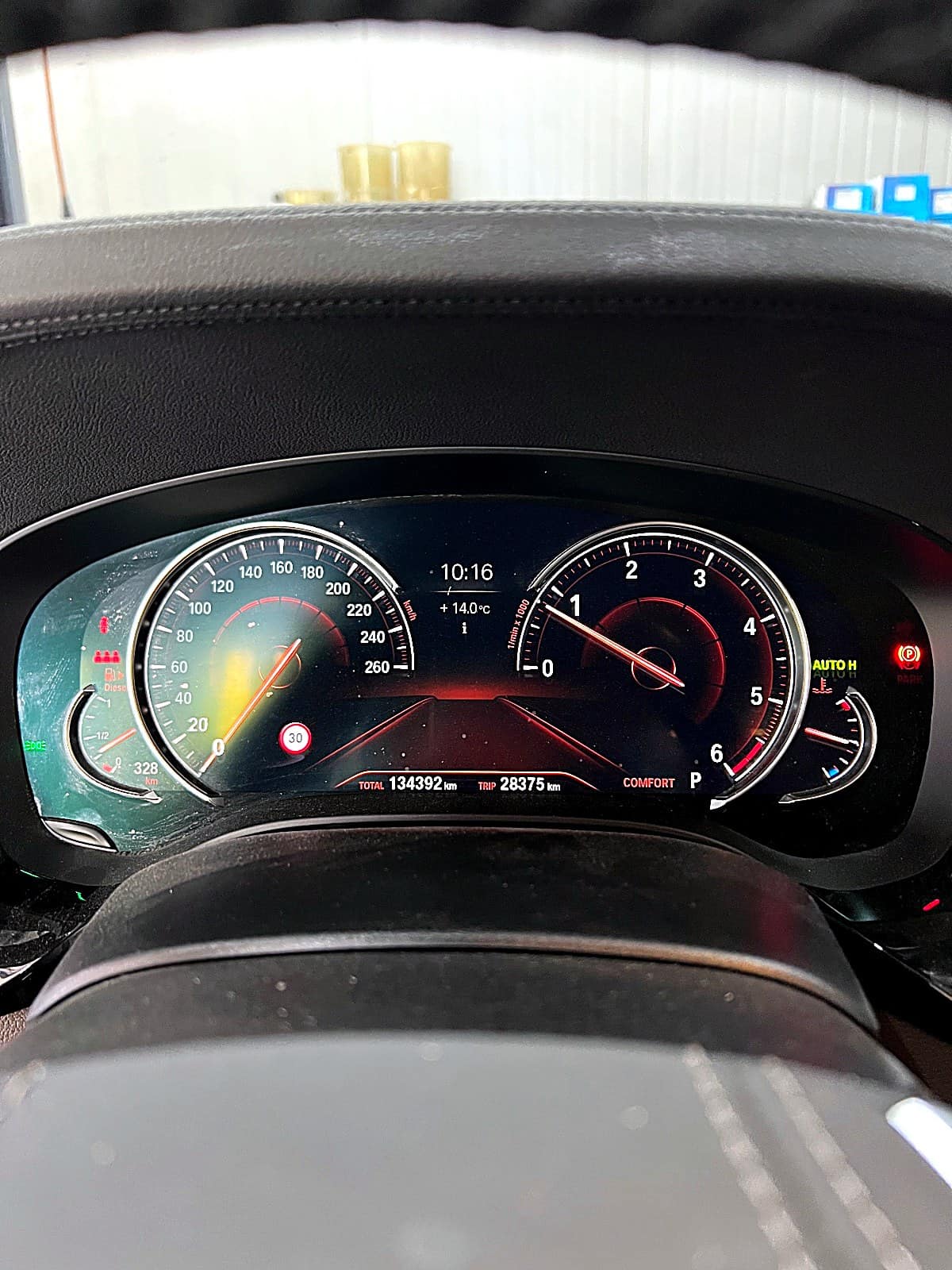 BMW 5시리즈 계기판 누적 134,392km