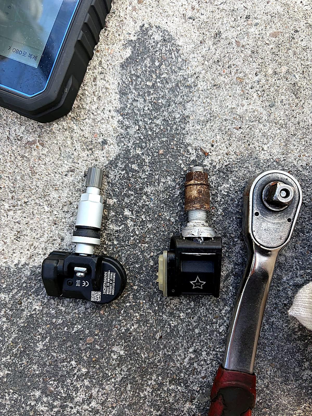 교체한 BMW TPMS 센서