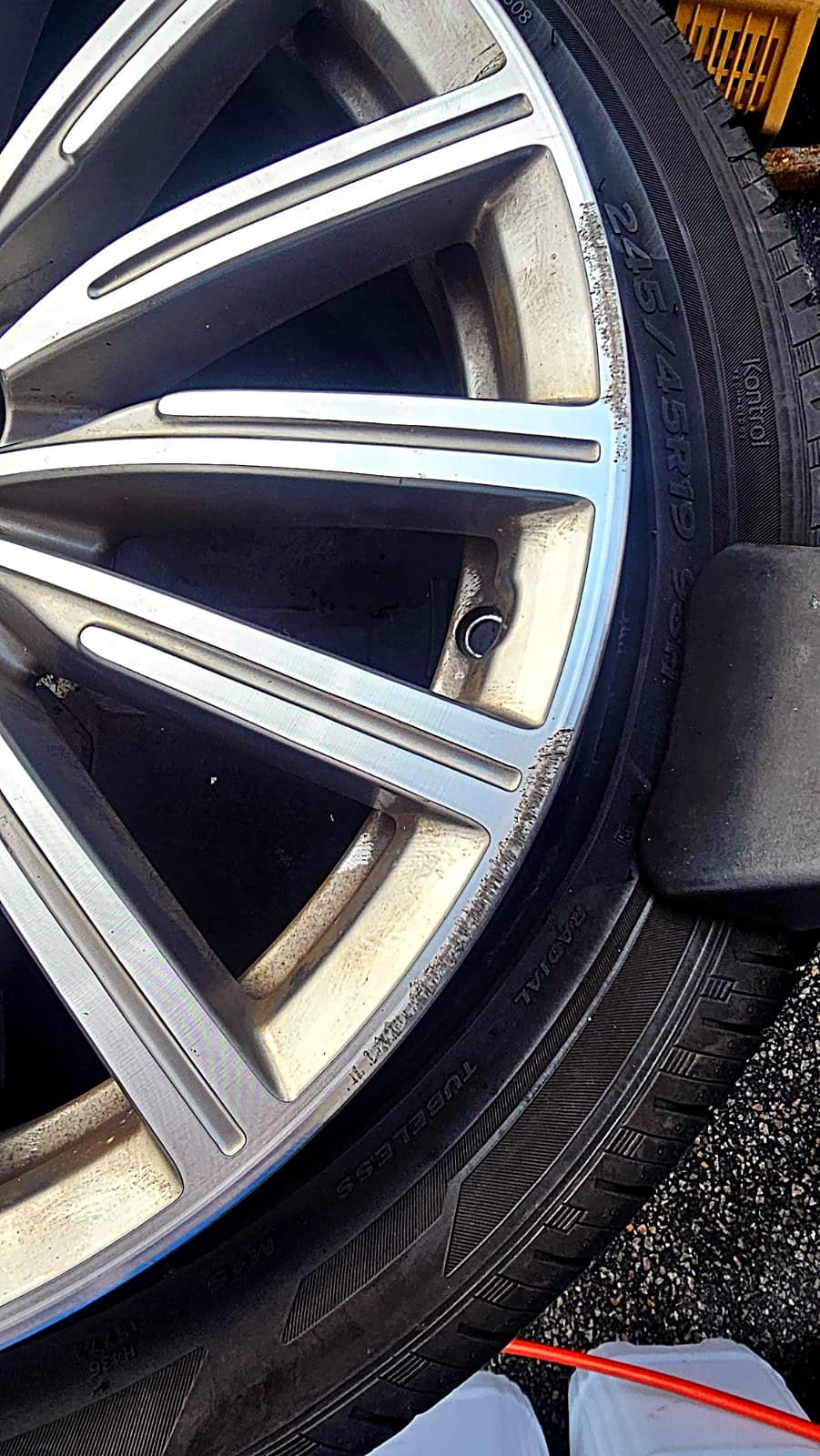 BMW 6시리즈 GT 휠 안쪽 공기압 센서 위치