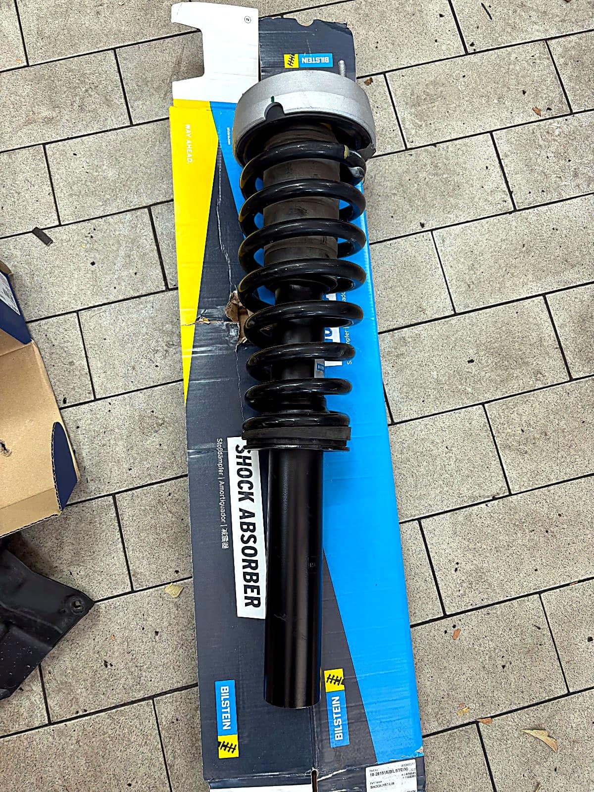 BMW X5 새 앞 쇼바