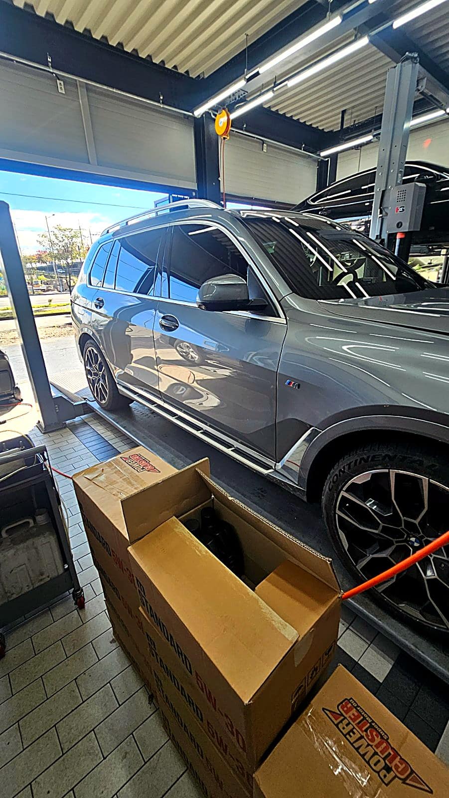 수완광산점에 입고된 BMW X7