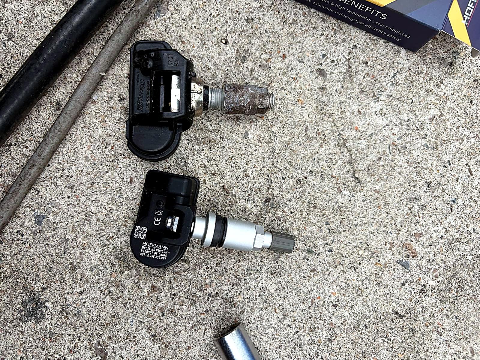 교체한 벤츠 S클래스 TPMS 센서