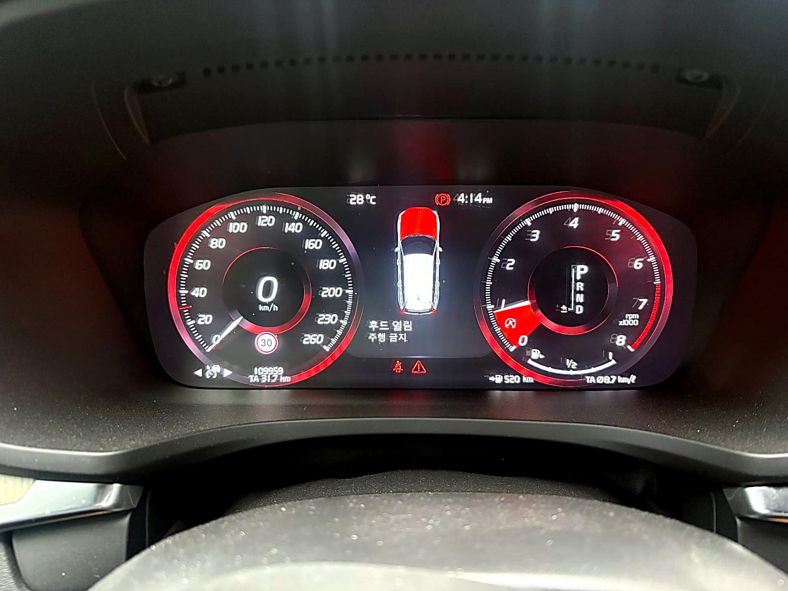볼보 V60 계기판에 표시된 누적 주행거리 109,959km