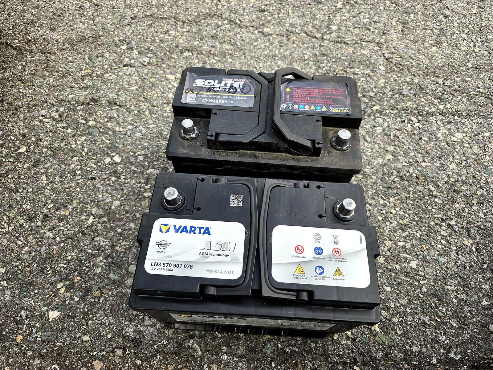 새로 장착한 VARTA AGM 배터리 라벨, 12V 70Ah 760A·AGM Technology 표기