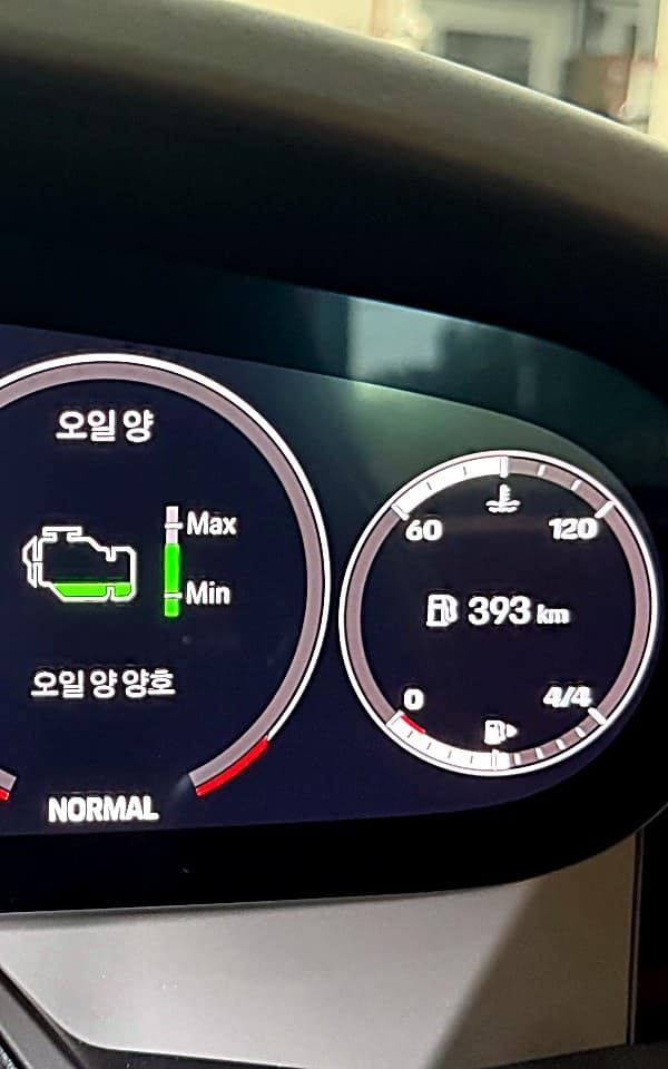 포르쉐 911 계기판 오일양 정상 표시