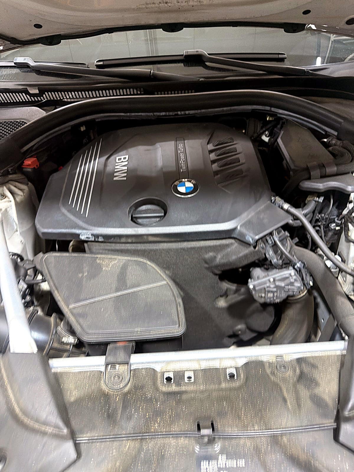 BMW 5시리즈 엔진룸