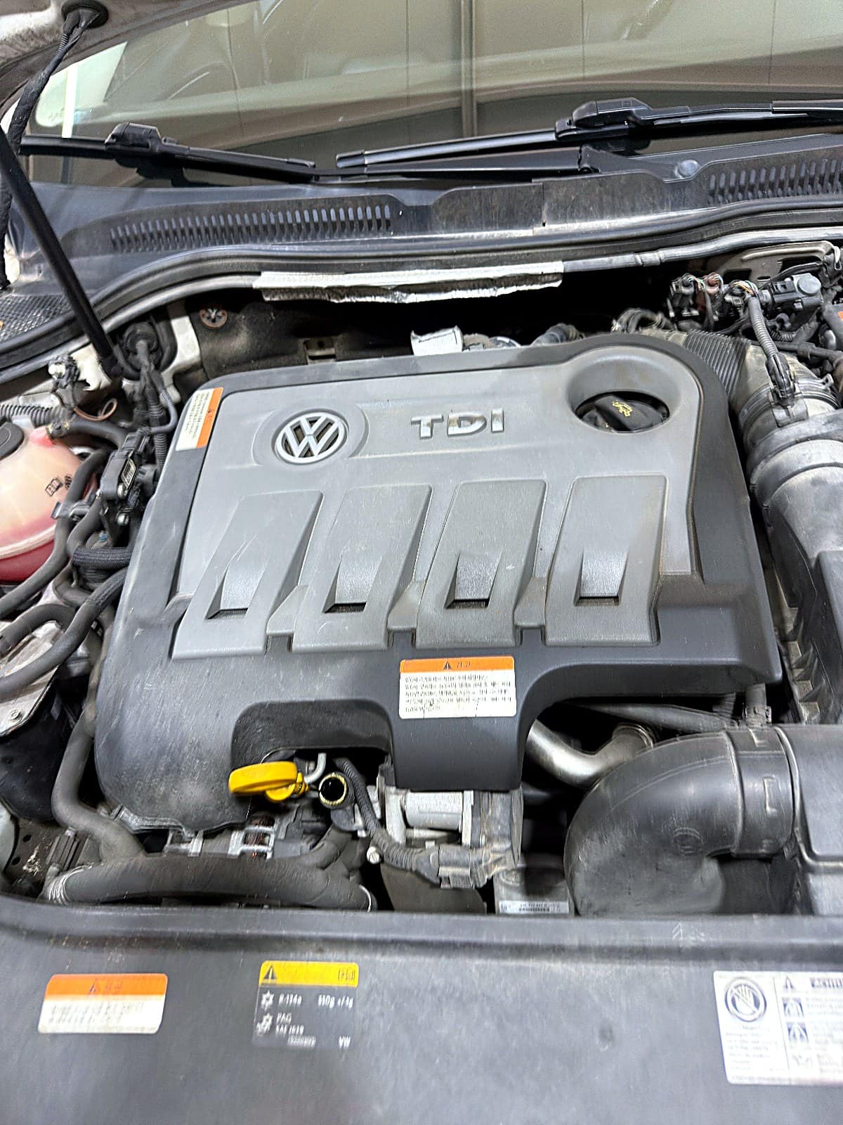 파사트 CC TDI 엔진 커버